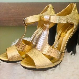 Gorgeous BCBGMAXAZRIA HEELS 👠 NIB